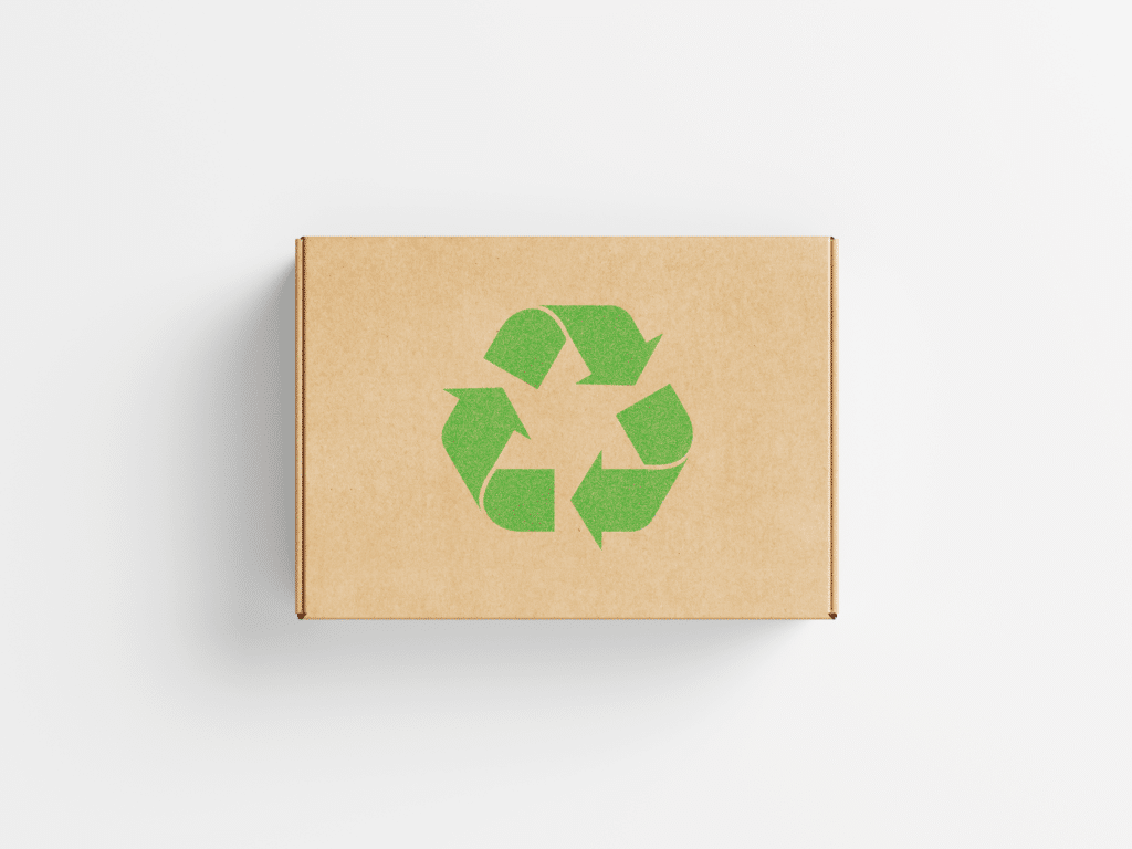 Mailer_Box_Mockup with recycle symbol